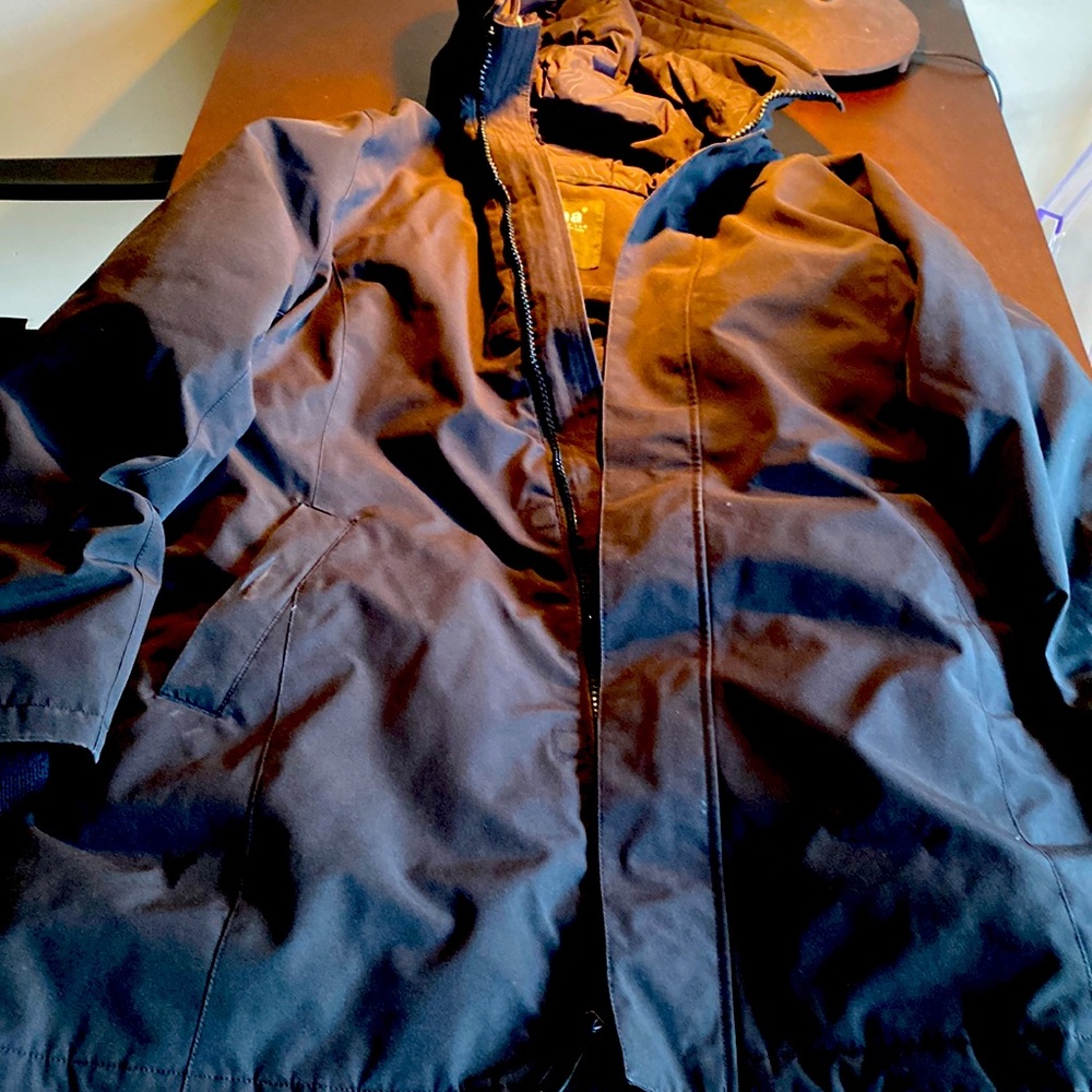 Tna Aritzia puffer blackish gray